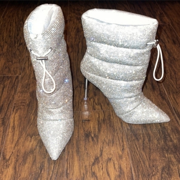 Steve Madden Cloak R, Rhinestone - Picture 3 of 10